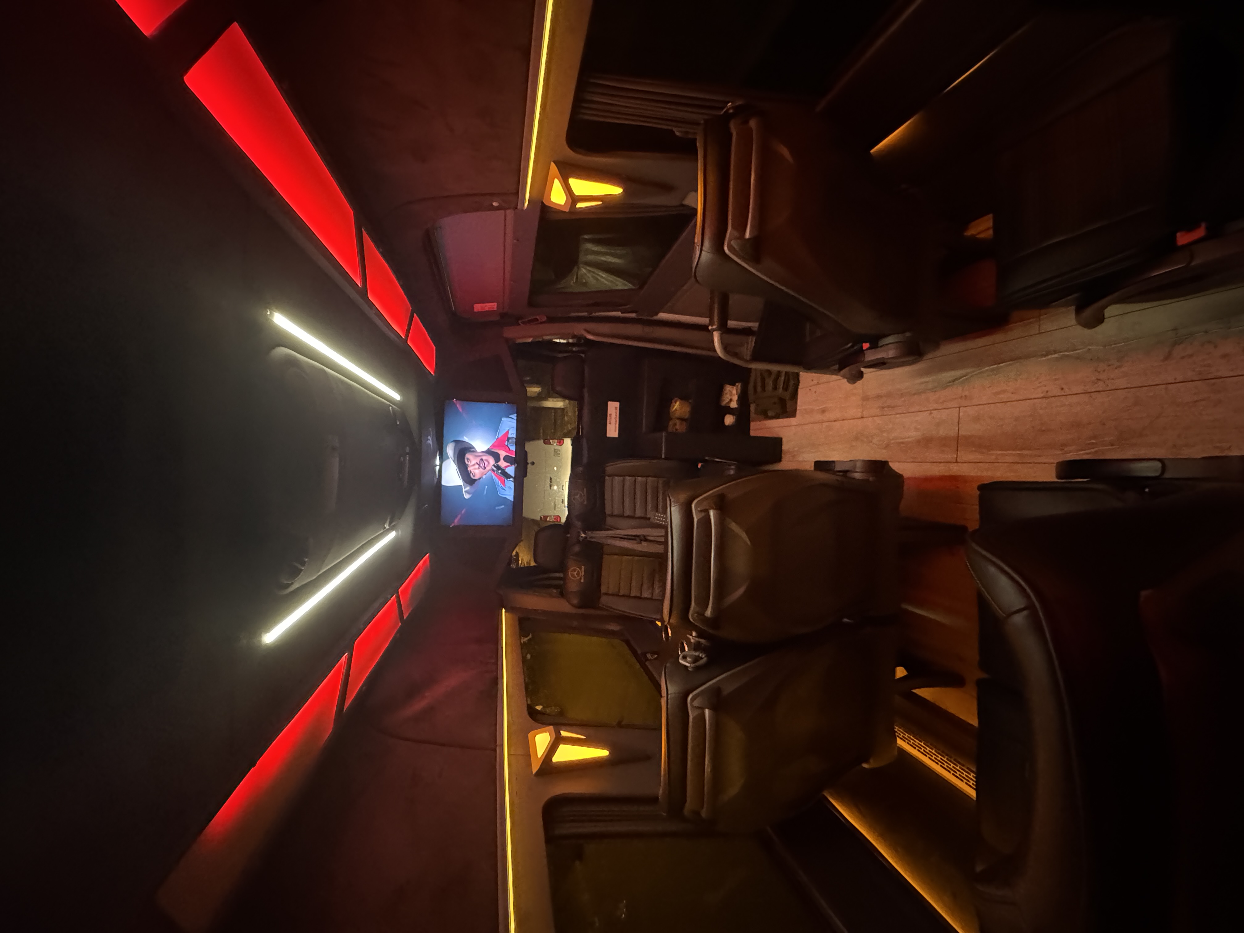 VIP MINIBUS